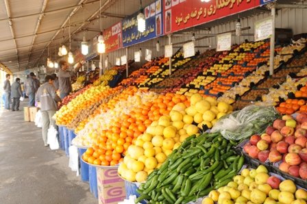 اعلام نرخ مصوب میوه و ترهبار در بازار اهواز/ موز ۱۳ هزار تومان شد اعلام نرخ مصوب میوه و ترهبار در بازار اهواز/ موز ۱۳ هزار تومان شد