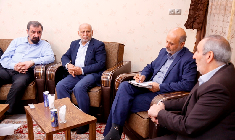 بررسی وضعیت قطار شهری اهواز با حضور دبیر مجمع تشخیص مصلحت نظام بررسی وضعیت قطار شهری اهواز با حضور دبیر مجمع تشخیص مصلحت نظام