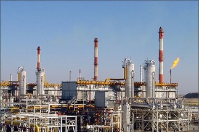 اشتغال بیش از ۱۱۰۰ نفر در پالایشگاه گاز بید بلند خوزستان اشتغال بیش از ۱۱۰۰ نفر در پالایشگاه گاز بید بلند خوزستان