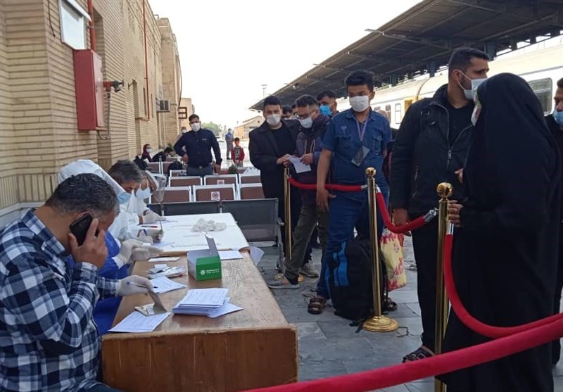 جدال کادر درمانی و تشخیصی با کرونا در ایستگاههای راه آهن و فرودگاههای خوزستان جدال کادر درمانی و تشخیصی با کرونا در ایستگاههای راه آهن و فرودگاههای خوزستان 