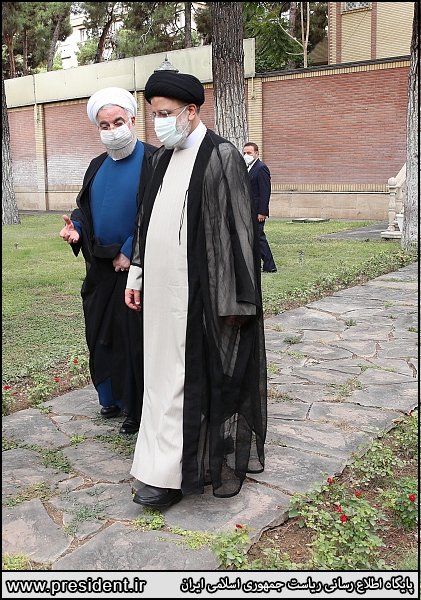 گزارش تصویری تحویل دفتر کار ریاست جمهوری اسلامی ایران گزارش تصویری تحویل دفتر کار ریاست جمهوری اسلامی ایران