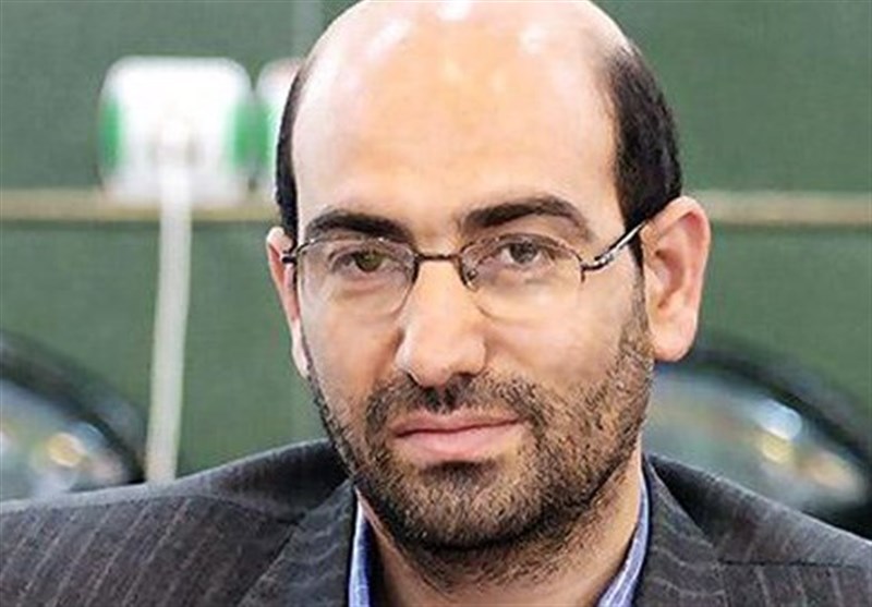روحانی به توچال می رفت و رئیسی روزهای تعطیل بین کارگران است روحانی به توچال می رفت و رئیسی روزهای تعطیل بین کارگران است