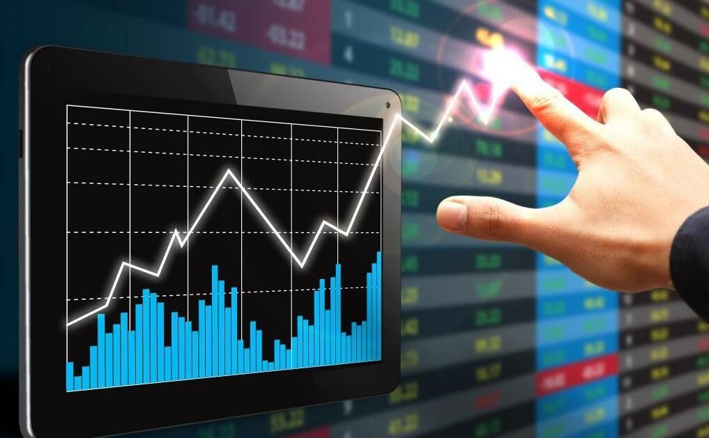 بورس با کدام رئیس قابل اعتماد میشود؟ بورس با کدام رئیس قابل اعتماد میشود؟