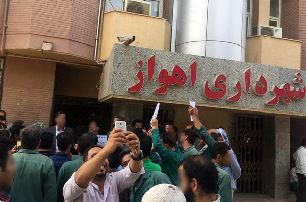 از نماینده سابق مجلس تا کارمند مهاجرت کرده به خارج از کشور! از نماینده سابق مجلس تا کارمند مهاجرت کرده به خارج از کشور!