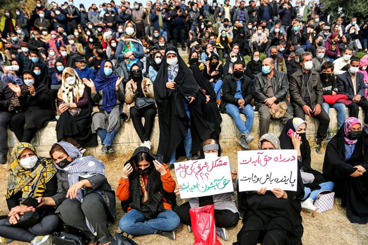 با اردوکشی و ایجاد فشار سیاسی نمیتوان مقوله ای چون کم آبی را حل و فصل کرد با اردوکشی و ایجاد فشار سیاسی نمیتوان مقوله ای چون کم آبی را حل و فصل کرد