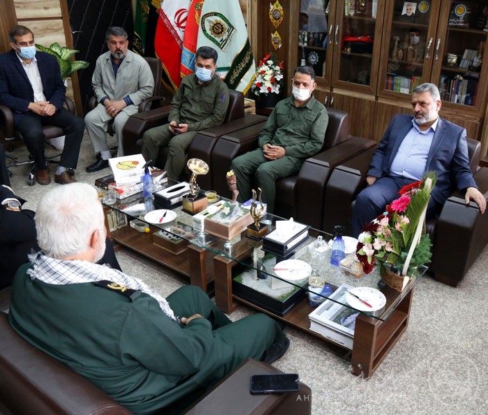 دیدار شهردار اهواز با مدیرکل حفظ آثار و نشر ارزش‌های دفاع مقدس همزمان با روز پاسدار