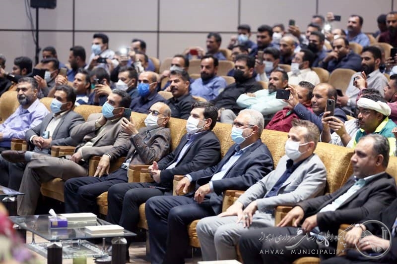 برگزاری مراسم تجلیل از مقام کارگران خدمات شهری شهرداری اهواز همزمان با روز کارگر