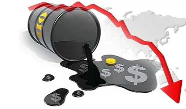 کاهش ۴ درصدی قیمت نفت با نگرانی از کاهش تقاضا در بازار