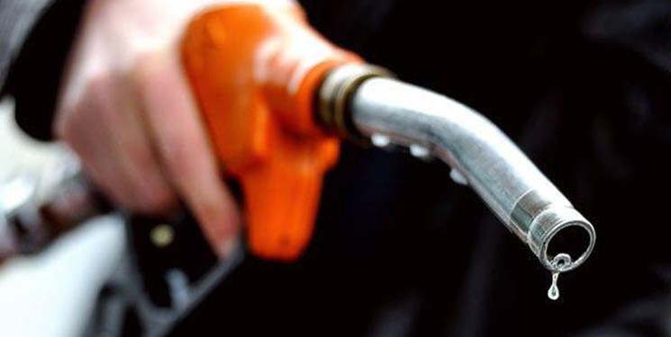 تبعات مصرف بالای بنزین در کشور و سهم خودروسازی‌ها در رشد افسارگسیخته مصرف/ مرگ زودهنگام یک خودکفایی!