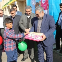 لزوم مشارکت جدی کارخانه‌های خوزستان در طرح توزیع شیر مدارس