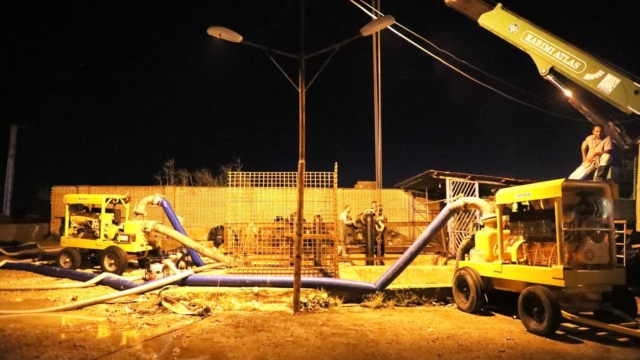 حمایت منطقه ویژه اقتصادی پتروشیمی برای پشتیبانی از مدیریت آبگرفتگی در بندر امام خمینی(ره)