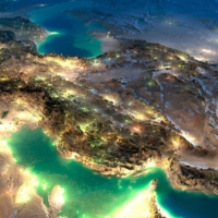 صلح مقتدرانه یا جنگ انتقام جویانه؛ گوش به فرمان ولی امر خویش باشیم